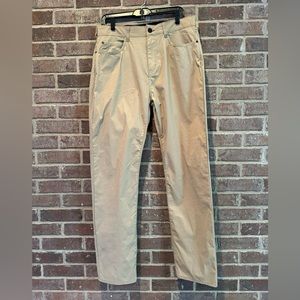Denali Delta Khaki Technical Stretch Pants – Men's 40x32 – NWT, MSRP $54 – Nylon/Spandex Comfort